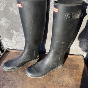 Hunter Women's Classic Black Winter Boots